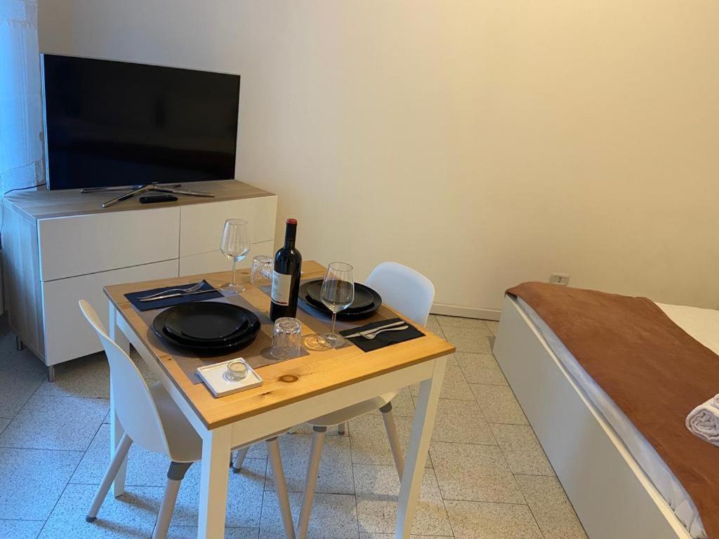 Navigli'S Studio Appartement Milaan Buitenkant foto
